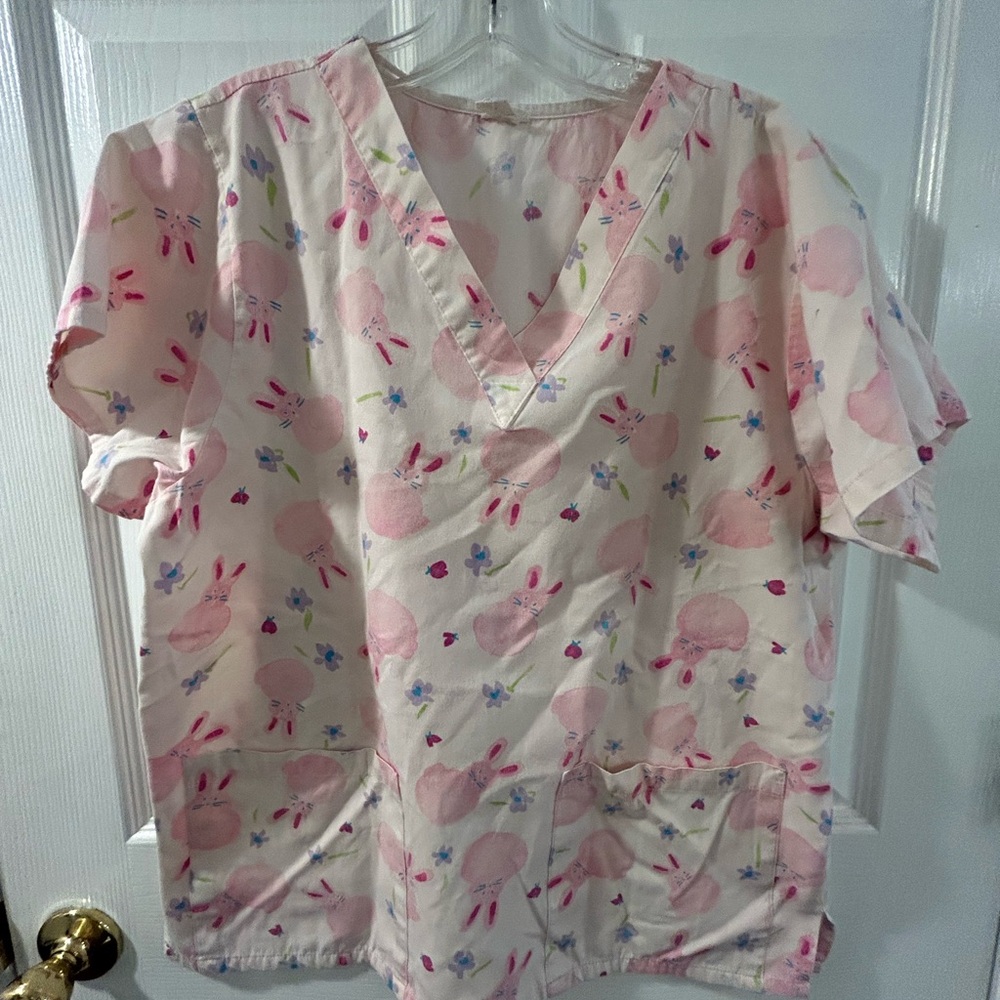 Women’s scrub top size small